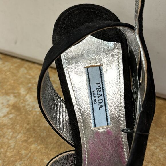 Prada heels  - Picture 3 of 5